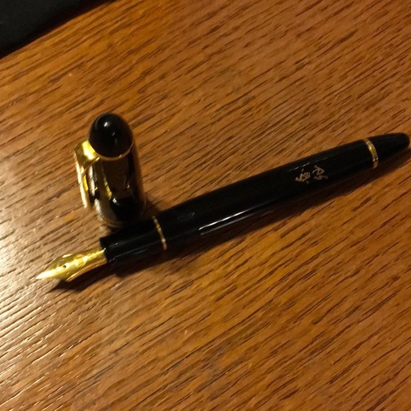 Sailor Fountain Pen - Picture 2 of 7